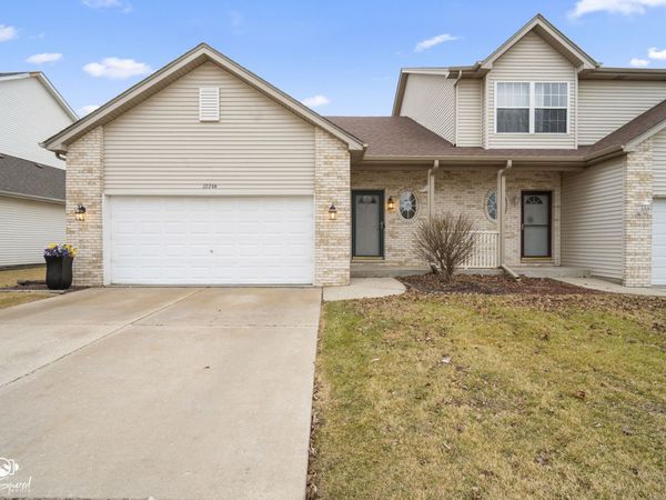 1224 Glen Mor Drive, Unit A, Shorewood, IL 60404