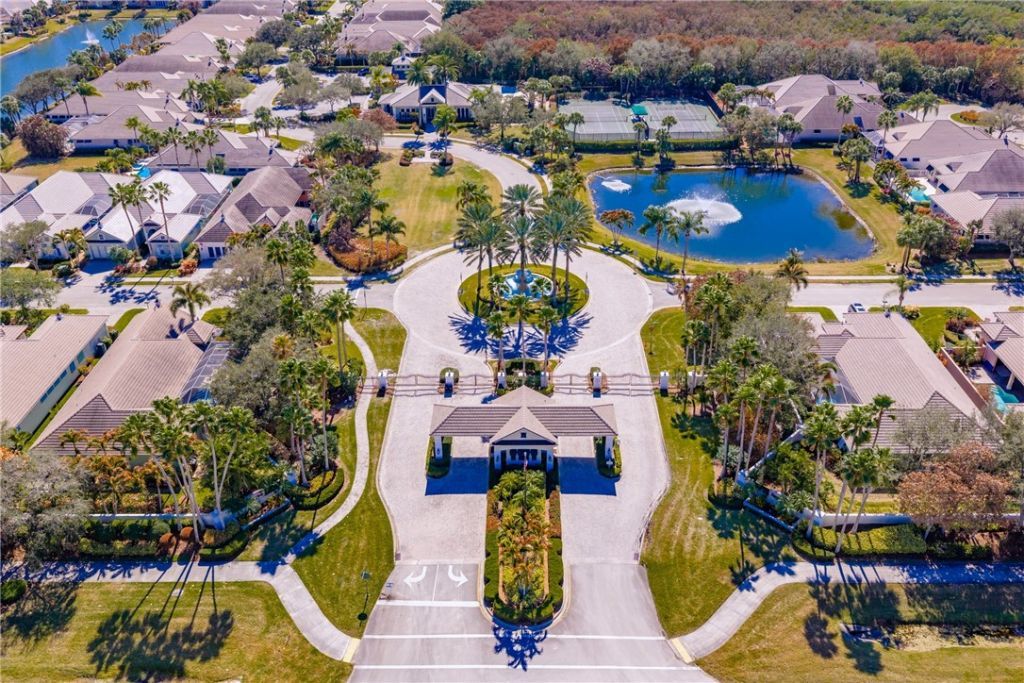 9205 Spring Time Drive, Vero Beach, FL 32963 Photo