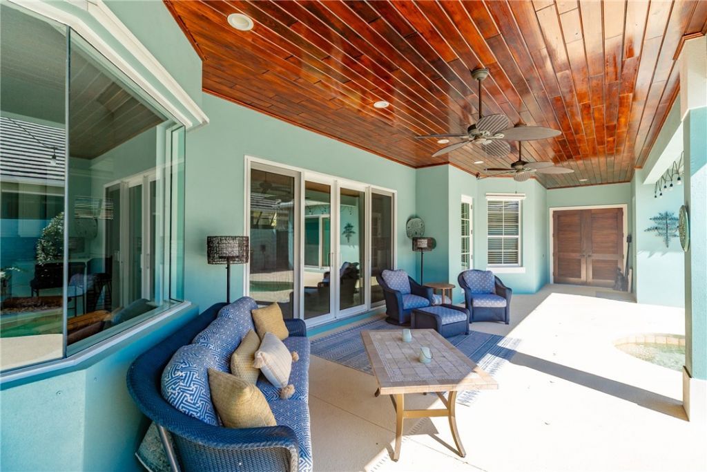 9205 Spring Time Drive, Vero Beach, FL 32963 Photo