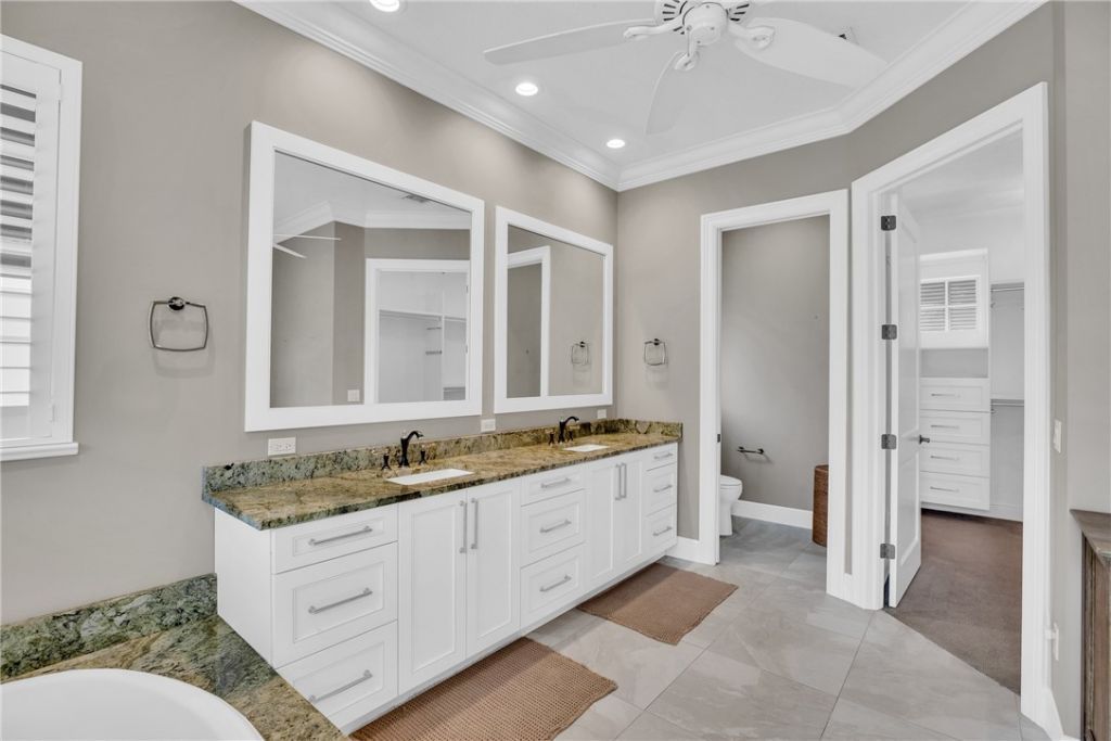 9205 Spring Time Drive, Vero Beach, FL 32963 Photo