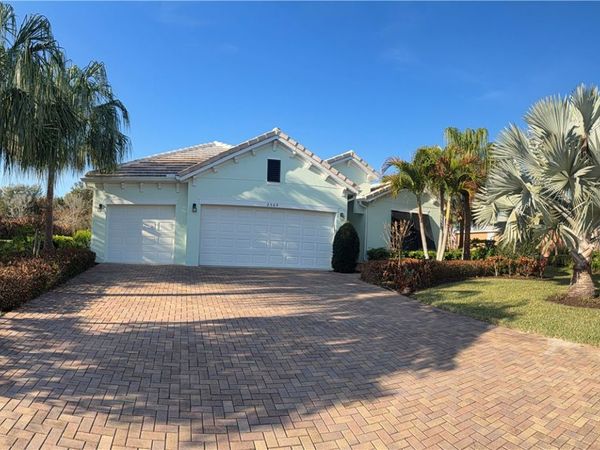 2569 Saint Lucia Circle, Vero Beach, FL 32967