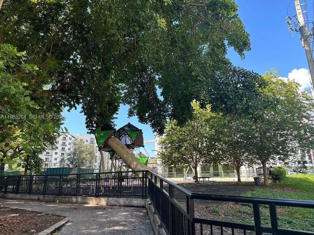 115 SW 11th St, Unit 805, Miami, FL 33130 Photo