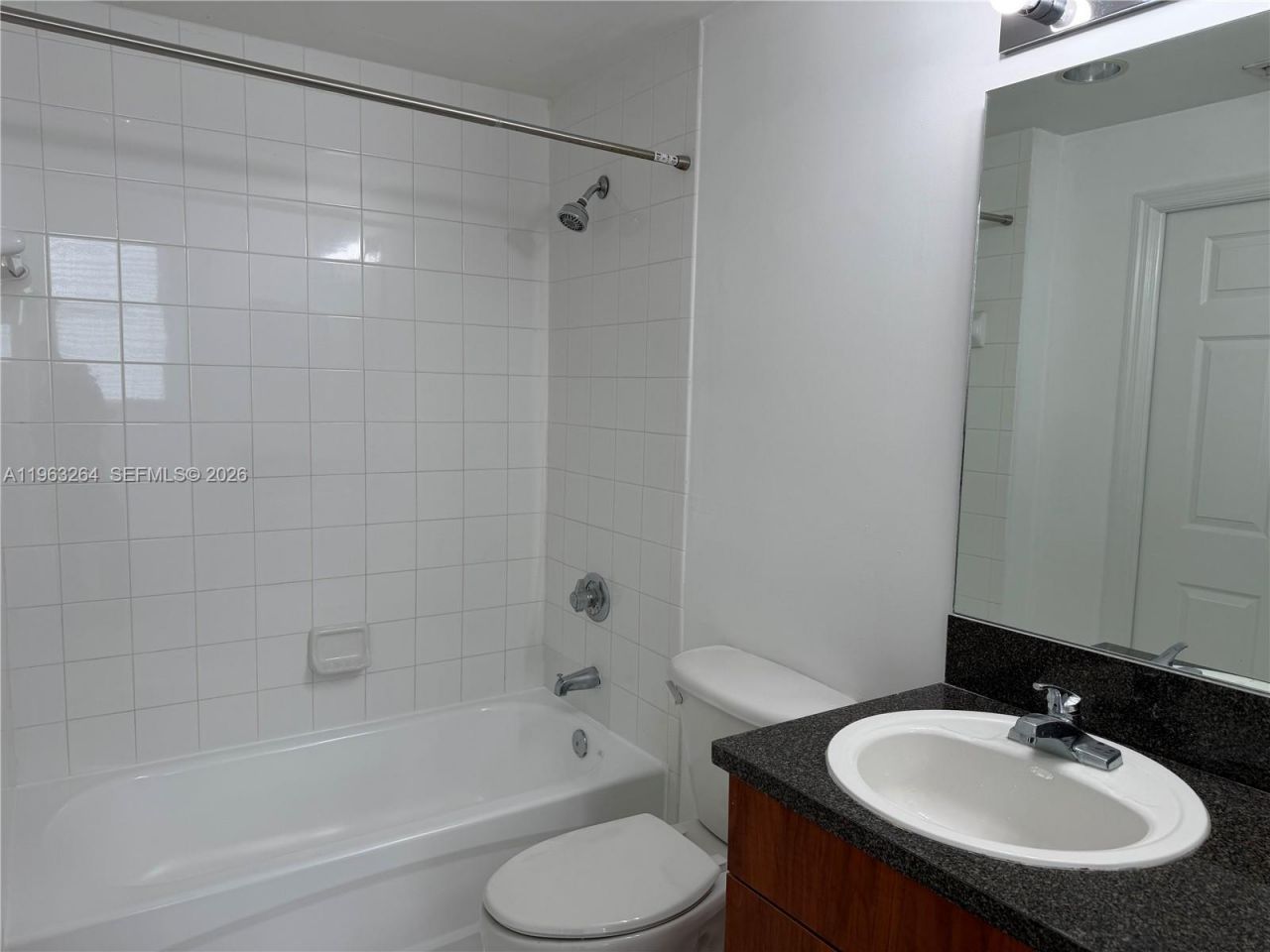 115 SW 11th St, Unit 805, Miami, FL 33130 Photo