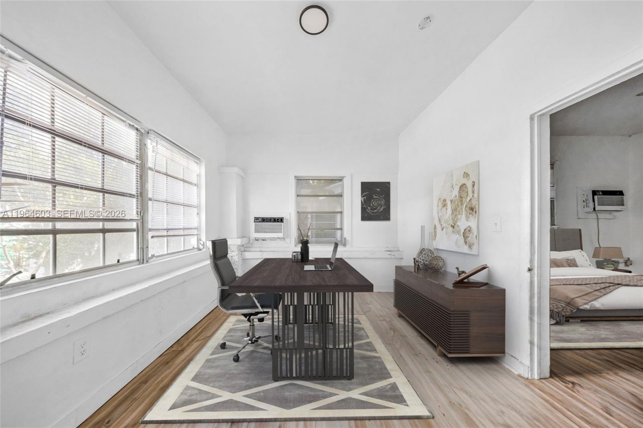 1342 NW 1st St, Miami, FL 33125 Photo