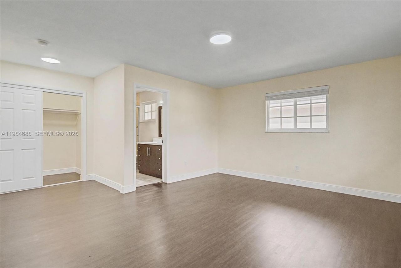 3609 S Le Jeune Rd, Coral Gables, FL 33134 Photo