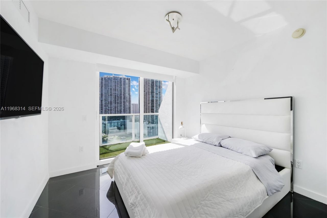 41 SE 5th St, Unit 1116, Miami, FL 33131 Photo