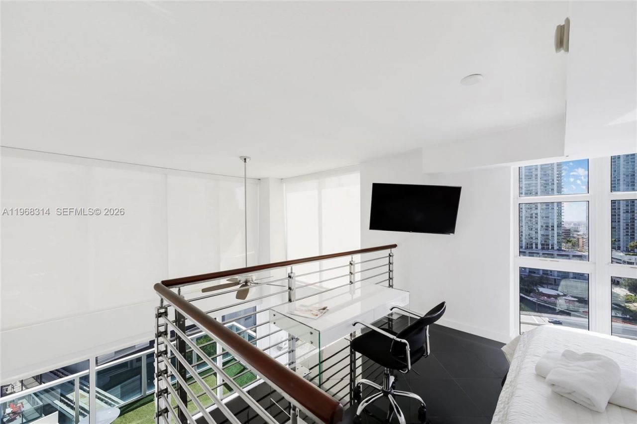 41 SE 5th St, Unit 1116, Miami, FL 33131 Photo