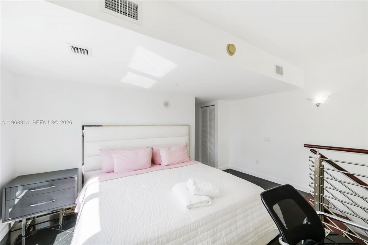 41 SE 5th St, Unit 1116, Miami, FL 33131 Photo