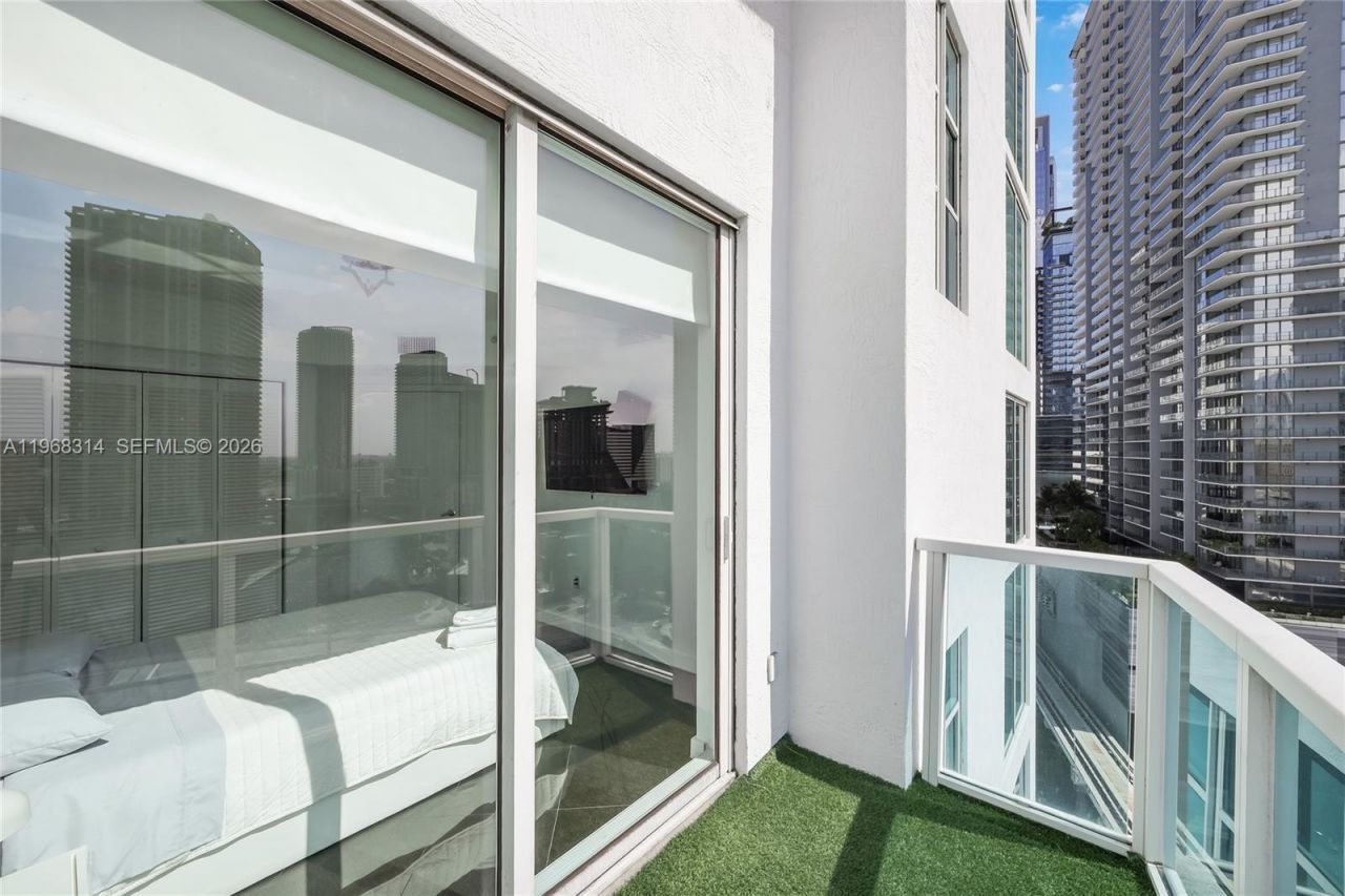 41 SE 5th St, Unit 1116, Miami, FL 33131 Photo