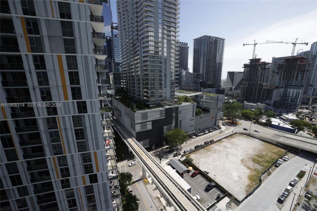 41 SE 5th St, Unit 1116, Miami, FL 33131 Photo