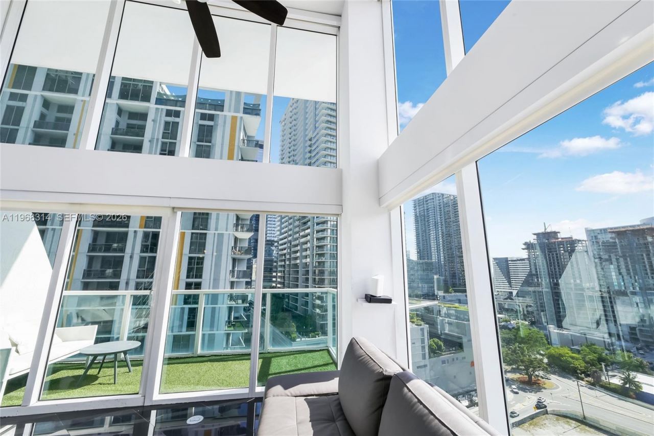 41 SE 5th St, Unit 1116, Miami, FL 33131 Photo