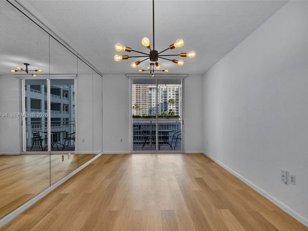 185 SE 14th Ter , Unit 1411, Miami, FL 33131