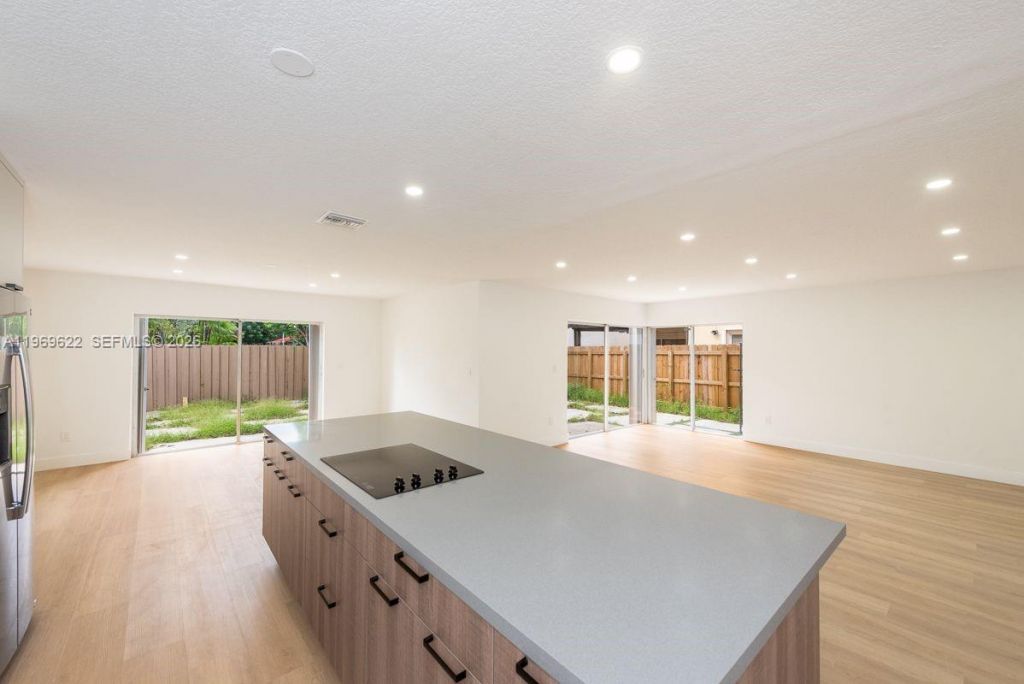 13912 SW 103rd Ln, Unit 13912, Miami, FL 33186 Photo