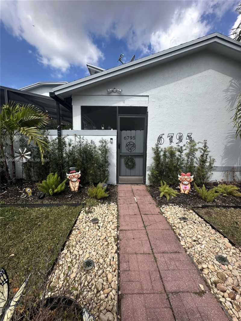 6795 SW 152nd Ct, Unit 37-95, Miami, FL 33193 Photo