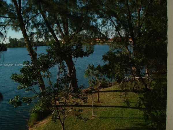 10090 NW 80 Ct, Unit 1321, Hialeah Gardens, FL 33016