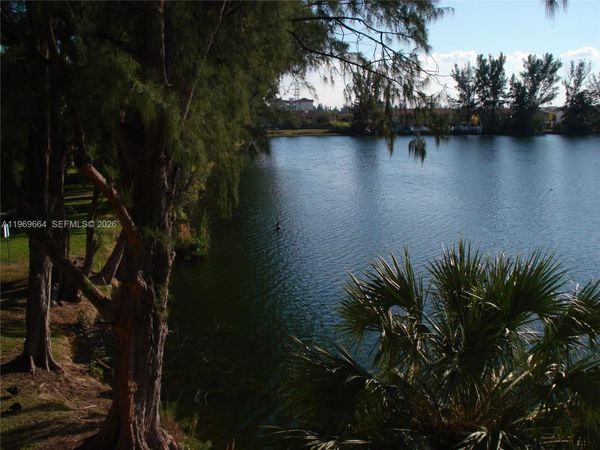 10090 NW 80 Ct, Unit 1321, Hialeah Gardens, FL 33016