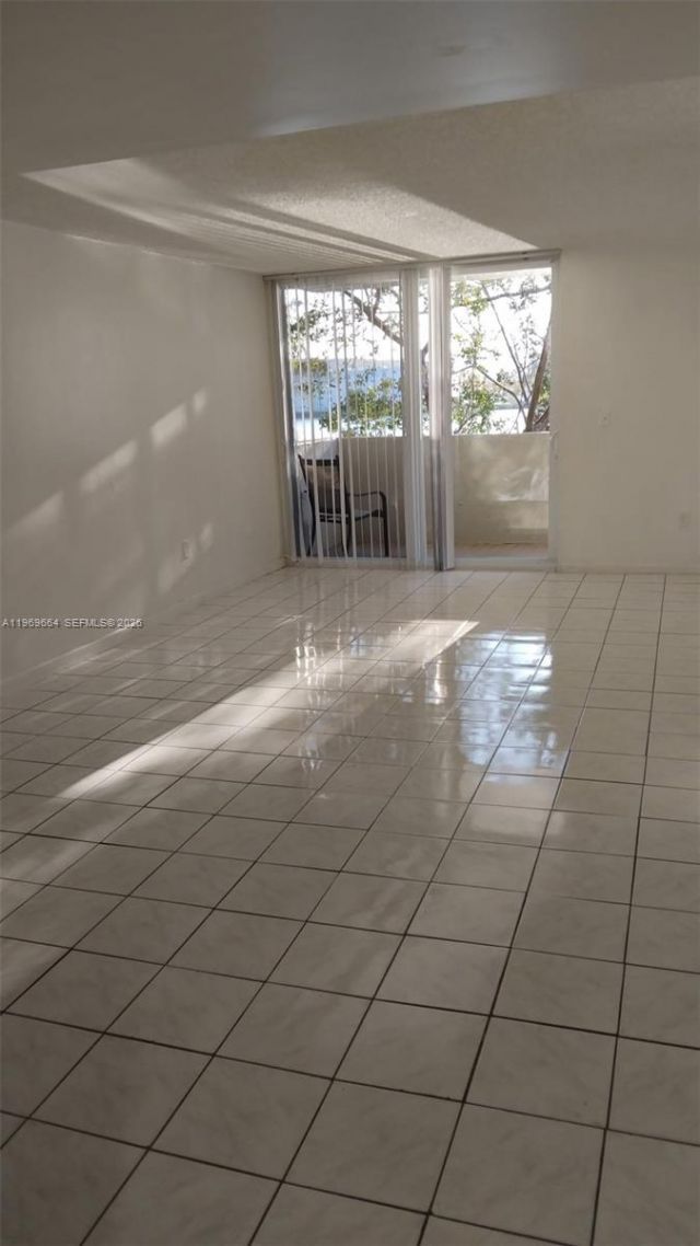 10090 NW 80 Ct, Unit 1321, Hialeah Gardens, FL 33016 Photo
