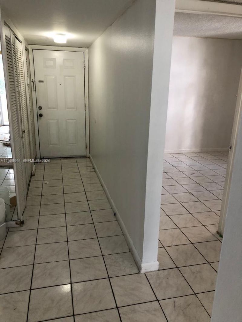 10090 NW 80 Ct, Unit 1321, Hialeah Gardens, FL 33016 Photo