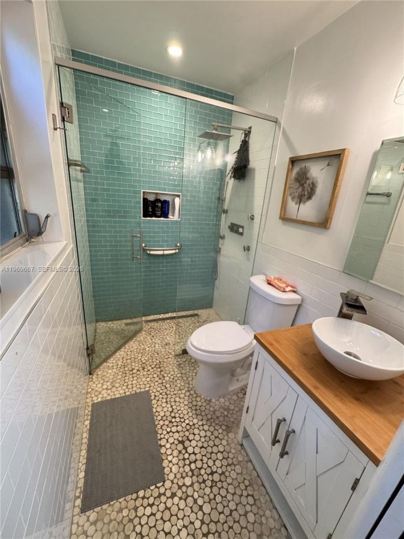 19520 SW 128th Ave , Miami, FL 33177 Photo