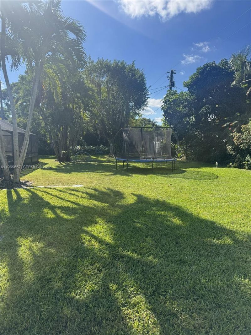 19520 SW 128th Ave , Miami, FL 33177 Photo