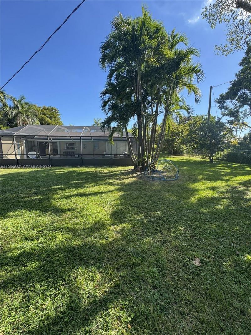 19520 SW 128th Ave , Miami, FL 33177 Photo