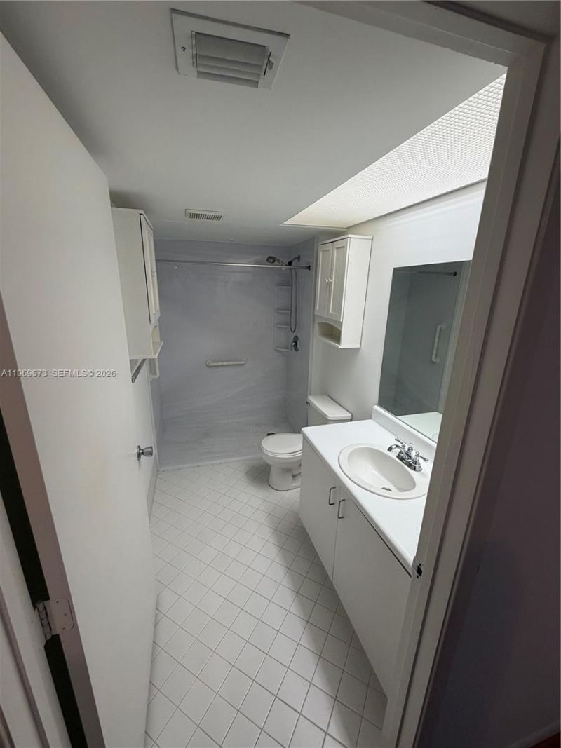 12650 SW 15th St, Unit 210F, Pembroke Pines, FL 33027 Photo