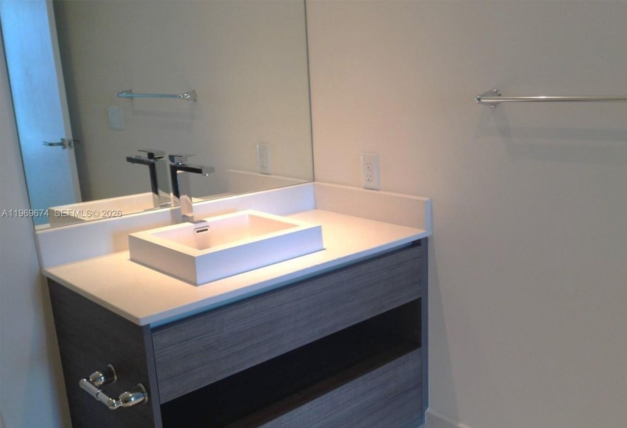 1100 S Miami Ave, Unit 3508, Miami, FL 33130 Photo