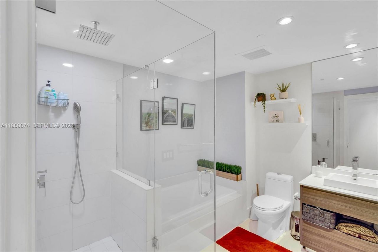 1100 S Miami Ave, Unit 3508, Miami, FL 33130 Photo