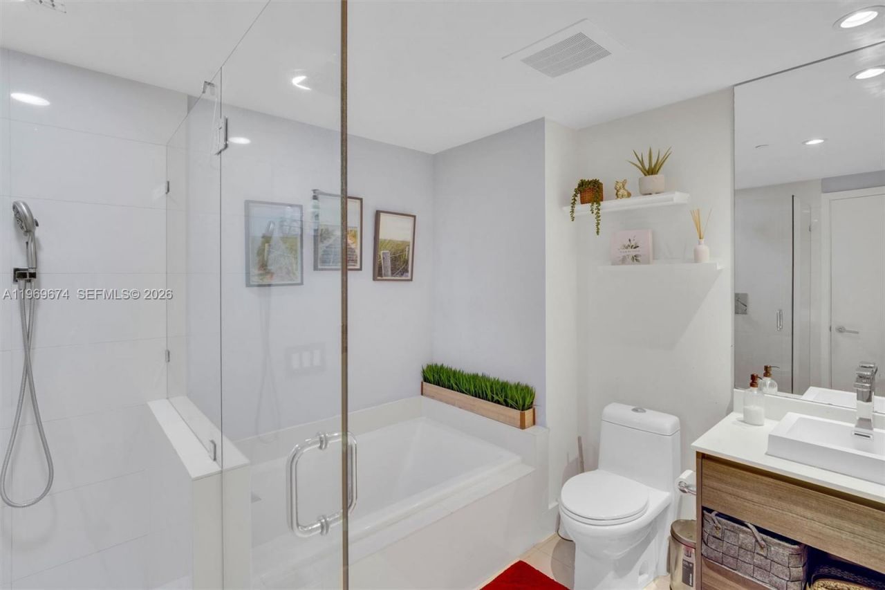 1100 S Miami Ave, Unit 3508, Miami, FL 33130 Photo