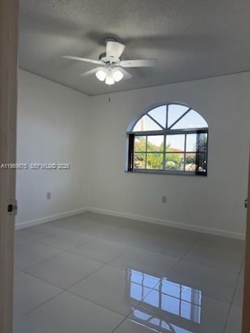 3375 W 76th St, Unit 234, Hialeah, FL 33018 Photo