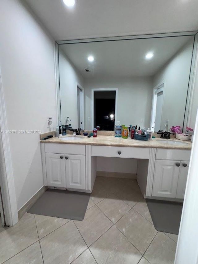 1080 NW 100th Way, Plantation, FL 33322 Photo