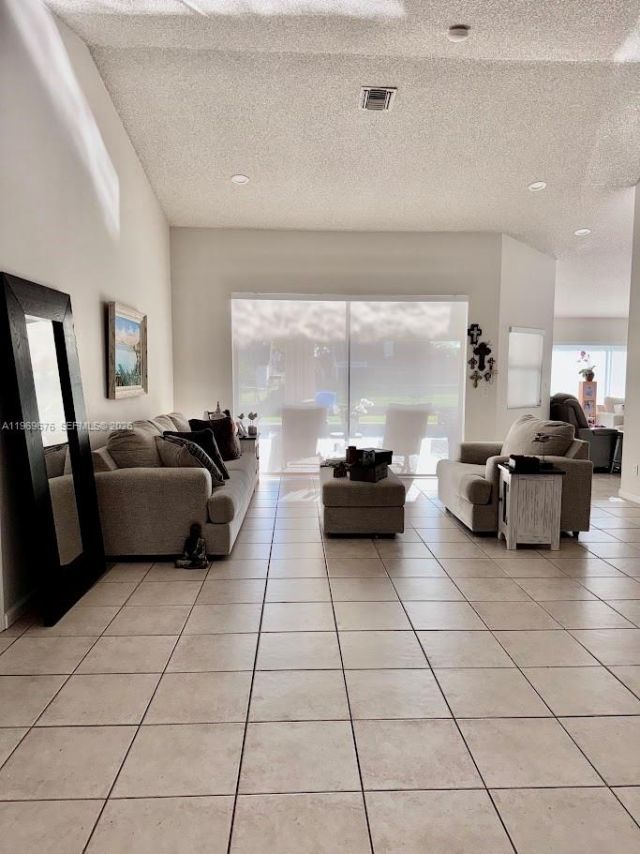 1080 NW 100th Way, Plantation, FL 33322 Photo