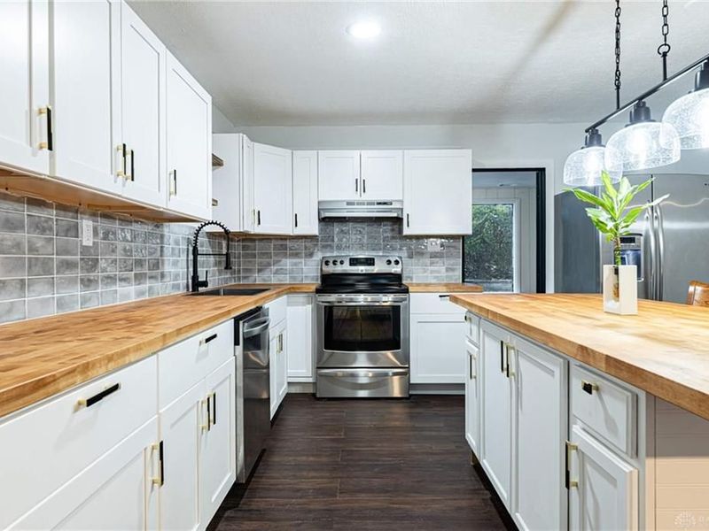 437 Kirkwood Drive, Fairborn, OH 45324 Photo 6