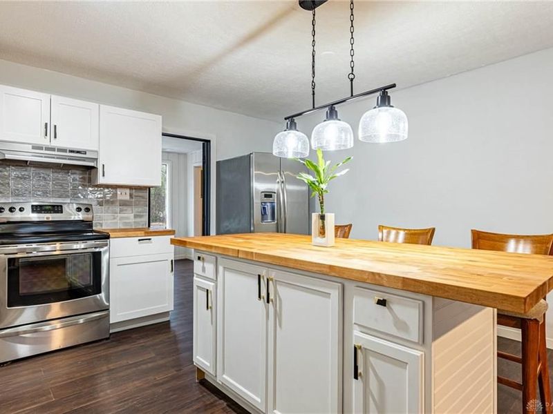 437 Kirkwood Drive, Fairborn, OH 45324 Photo 7