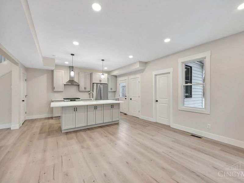 6078 Oakwood, Cincinnati, OH 45224 Photo 22