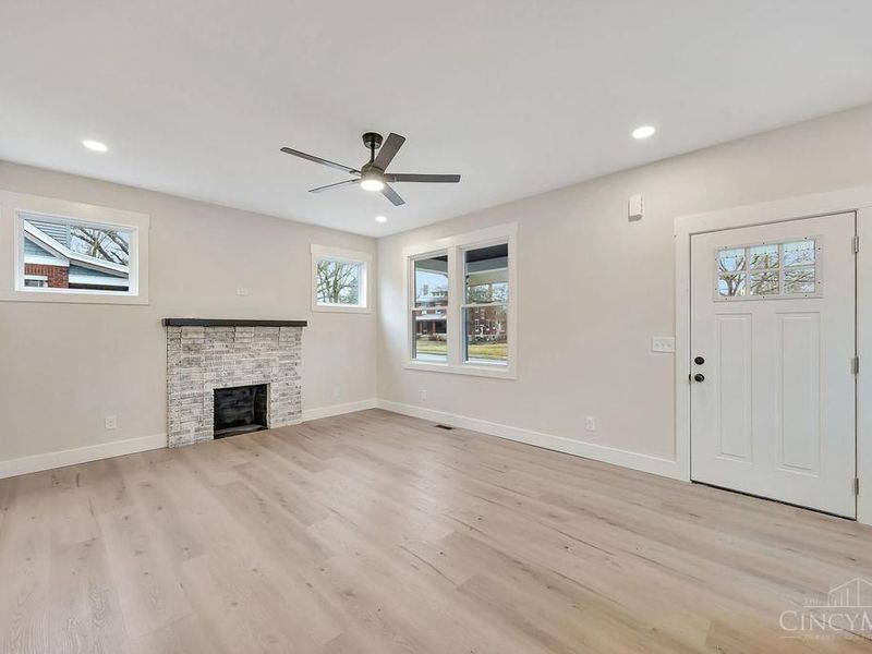 6078 Oakwood, Cincinnati, OH 45224 Photo 8