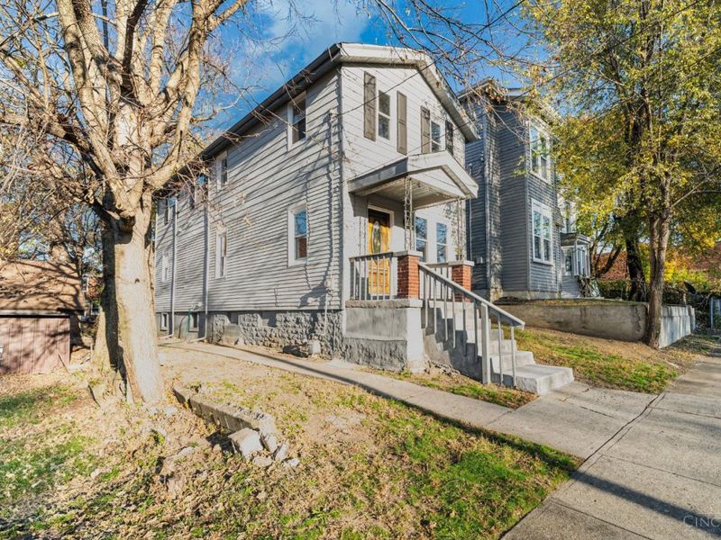 412 Walnut Street, Elmwood Place, OH 45216 Photo 2