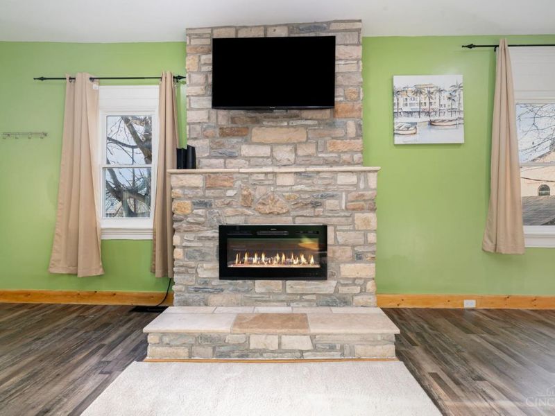 412 Walnut Street, Elmwood Place, OH 45216 Photo 4