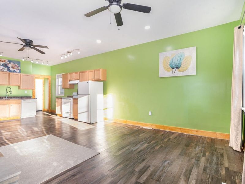 412 Walnut Street, Elmwood Place, OH 45216 Photo 6