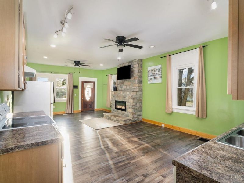 412 Walnut Street, Elmwood Place, OH 45216 Photo 8