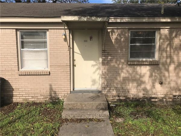 4429 Wayside Avenue, Unit 101, Fort Worth, TX 76115