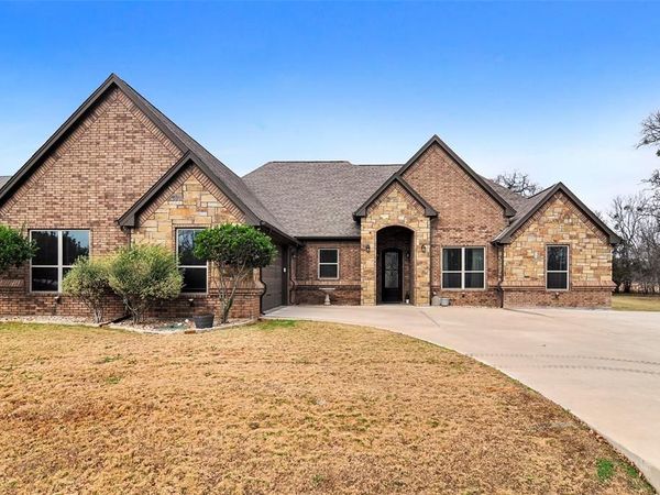 4620 Stoney Creek Court, Granbury, TX 76049