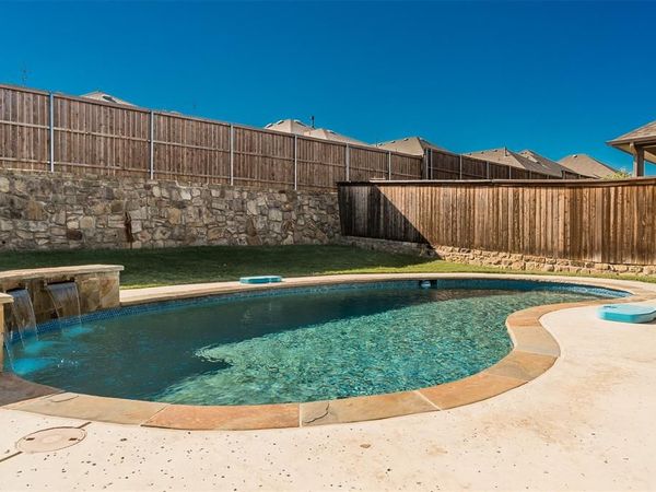 4742 Crestwood Drive, Haltom City, TX 76137