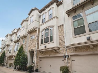 779 Lacey Oaks Place, Dallas, TX 75204