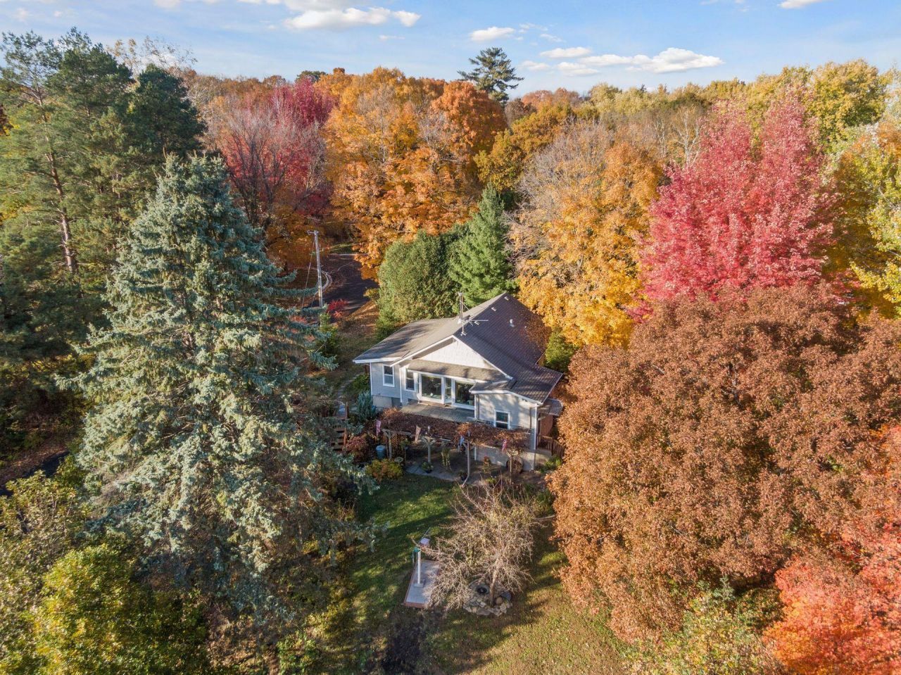 5375 Eureka Road, Excelsior, MN 55331 Main Photo