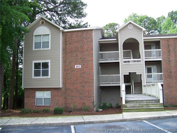 663 BARTONS LANDING Place, Unit 2, Fayetteville, NC 28314