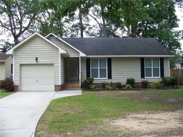 6793 CANDLEWOOD Drive, Fayetteville, NC 28314