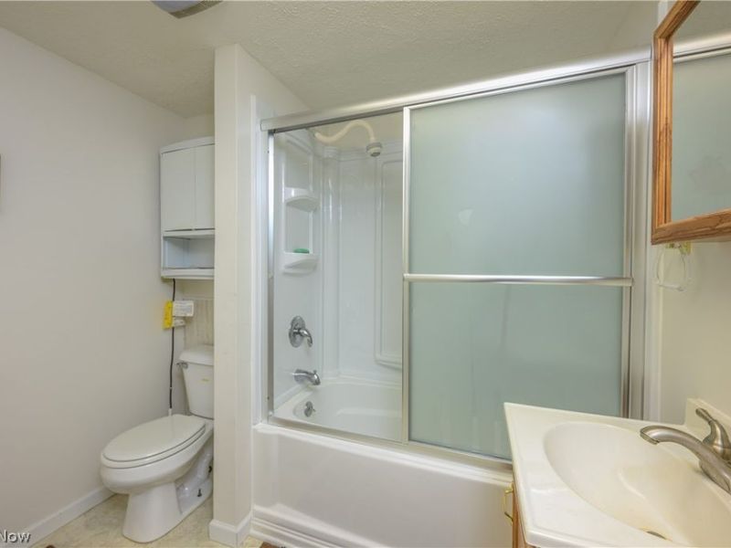 6840 Akron Avenue NW, Canal Fulton, OH 44614 Photo 32