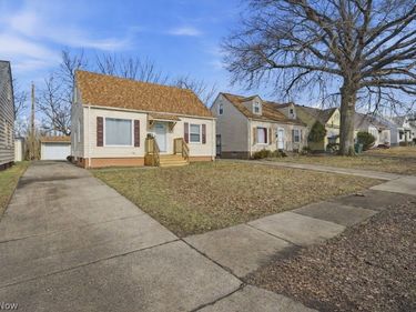 20705 Hansen Road, Maple Heights, OH 44137