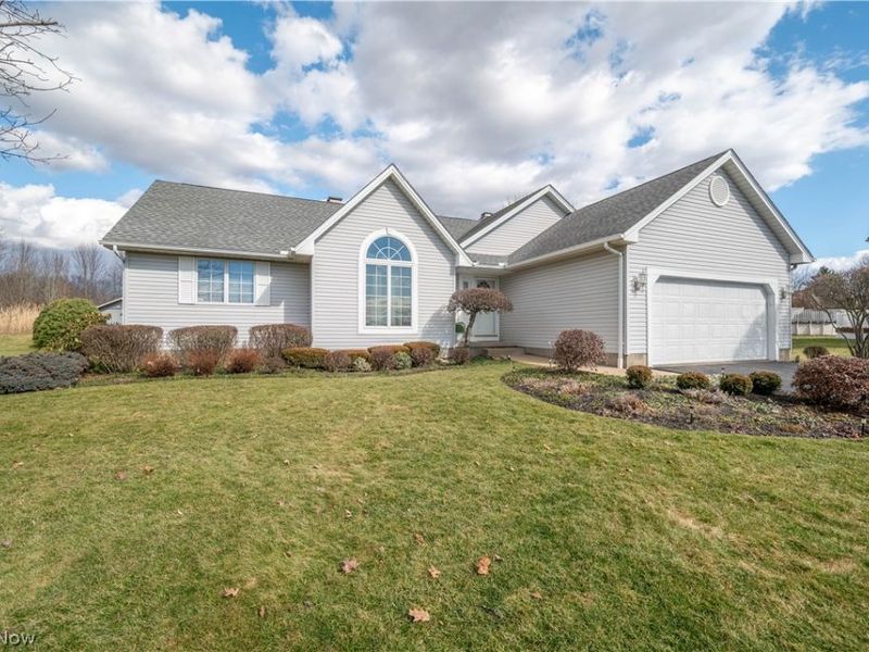 6581 COUNTRY RIDGE Drive, Austintown, OH 44515 Photo 4